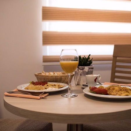 Apartmani Mg Требинье Экстерьер фото