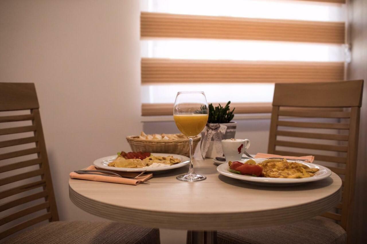 Apartmani Mg Требинье Экстерьер фото
